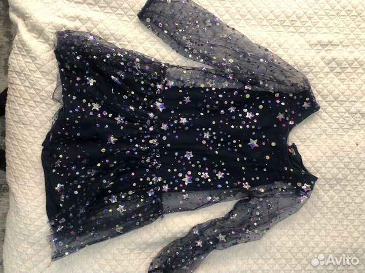 Одежда для девочки на рос 140 см