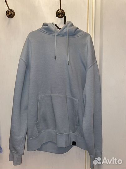 Худм женское нежно-голубого цвета