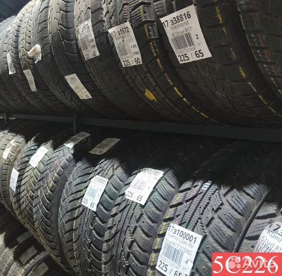 Kumho Ecsta HS51 215/60 R17 92M