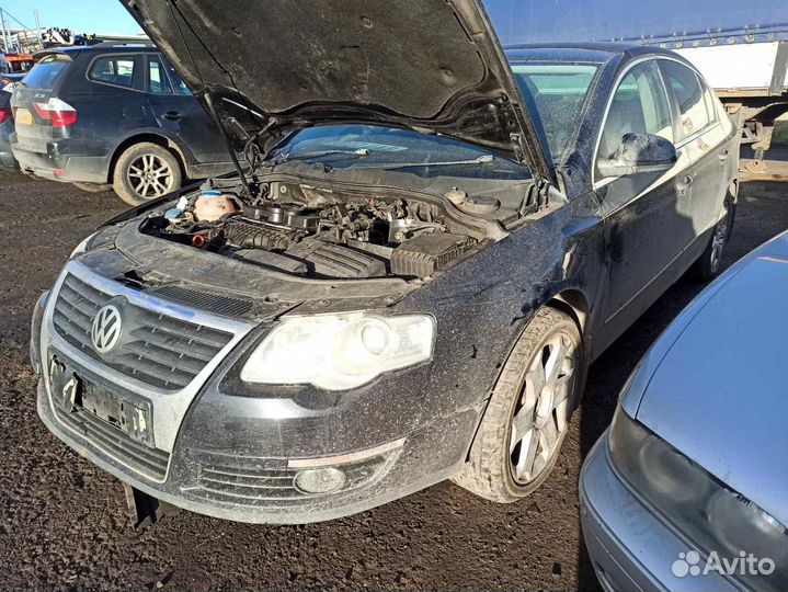 Фара левая Volkswagen Passat B6