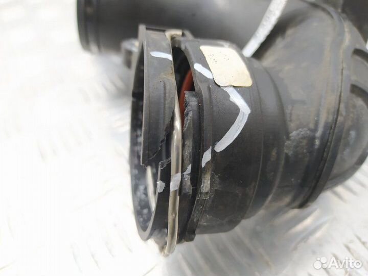 Б/У Б/У Патрубок турбины 31657727 volvo