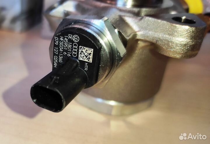 Новый Тнвд насос высокого давления 079127025AH