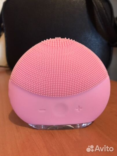 Массажер/щетка для лица