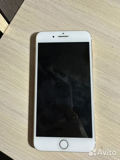 Телефон iPhone 7 plus