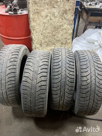 Bridgestone Ice Cruiser 7000 225/65 R17 106T