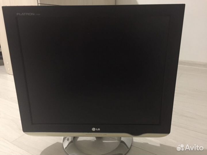 Монитор LG