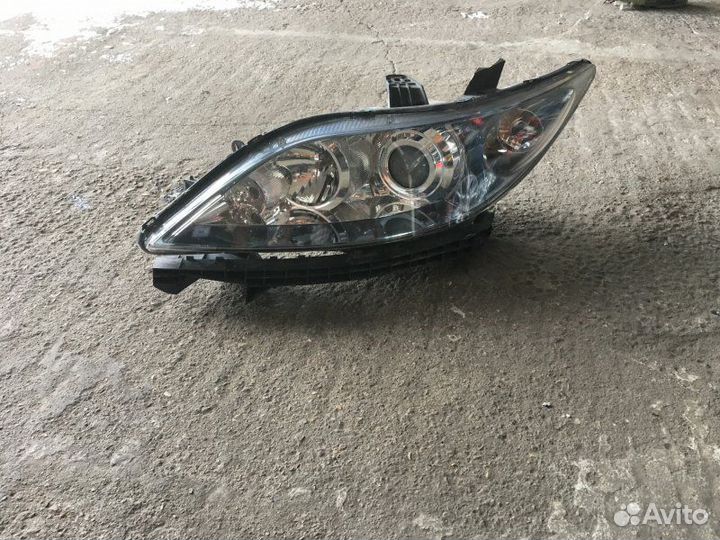 Фара Honda Elysion RR 04-07