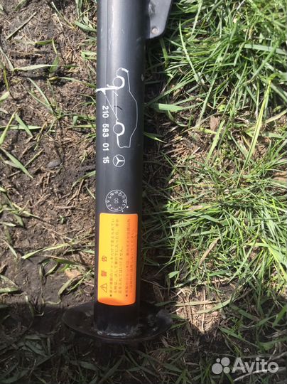 Домкрат оригинальный Mercedes w210 w202