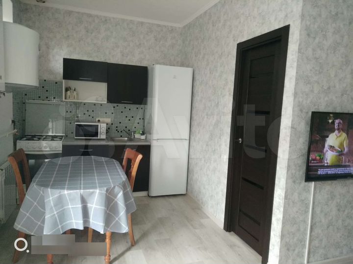 Дом 40 м² на участке 1 сот.