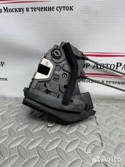 Замок двери задний правый Kia Rio 4