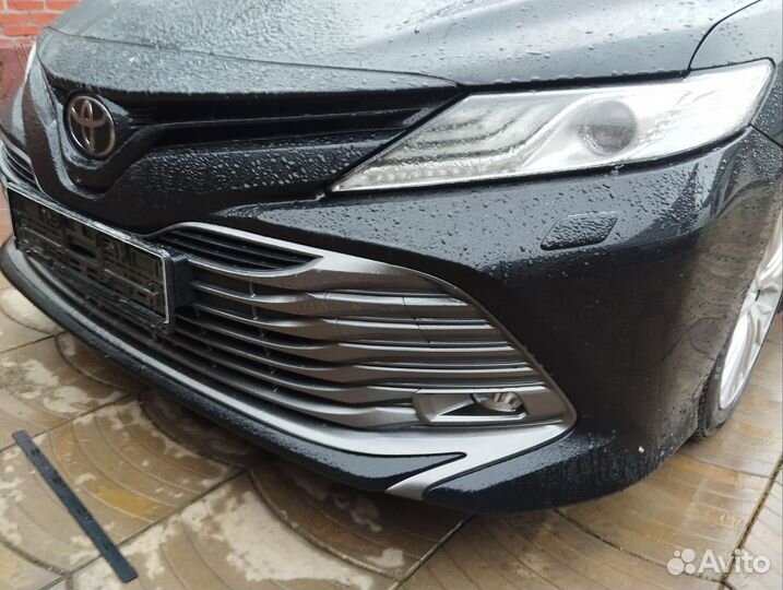 Бампер передний камри без дефектов