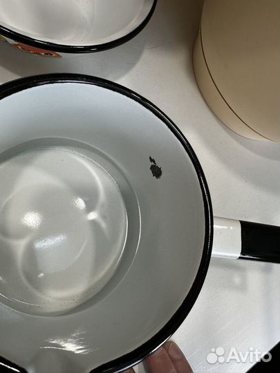 Набор эмалированной посуды