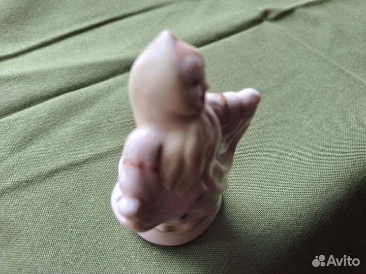 Статуэтка плясунья