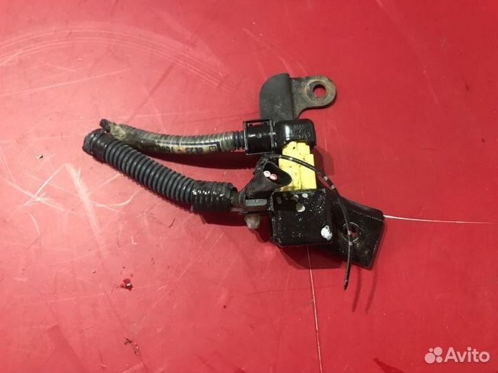 Датчик подушек безопасности передний правый Lexus