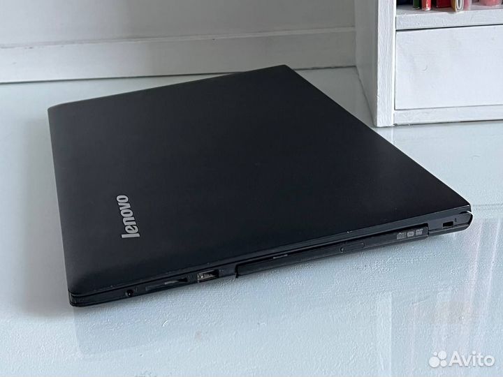 Ноутбук Lenovo