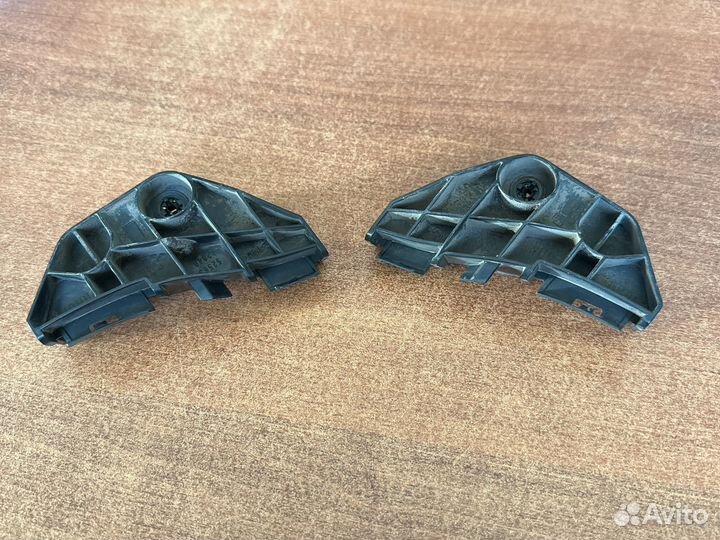 Кронштейн заднего бампера Тойота Королла Е150