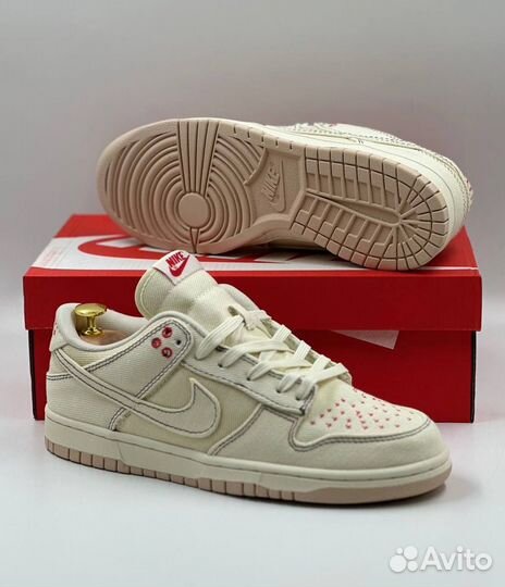 Кроссовки Nike Dunk Low 