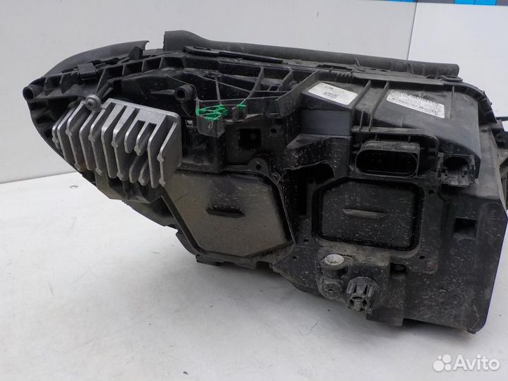 Фара левая Mercedes-Benz C-Class