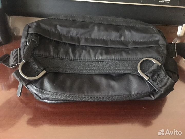 Мужская спортивная сумка на пояс