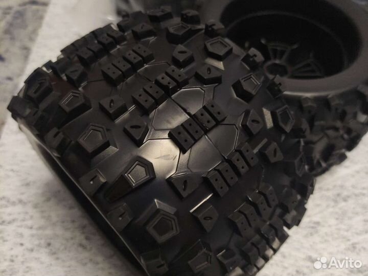 Колеса 17 хекс для трагги и монстра 1:8 1:5