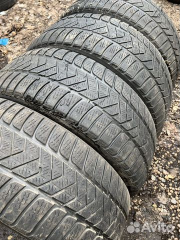 Pirelli Winter Sottozero 3 235/45 R19 99V