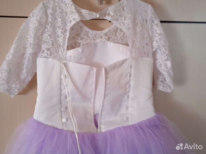 Платье нарядное, р.134