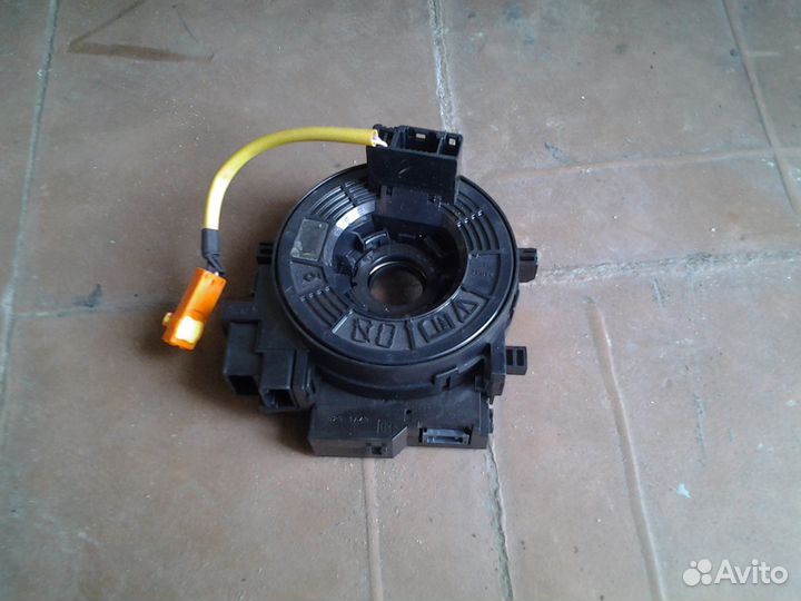 Переключатель под рулевой для тойота рав4