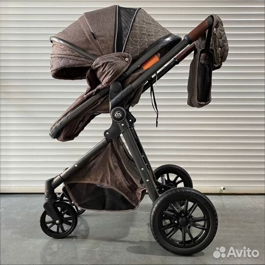 Коляска Luxmom V9