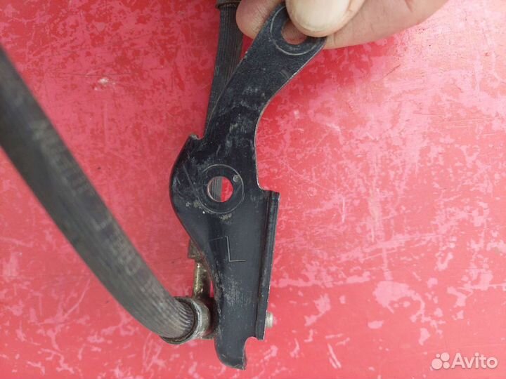 Тормозной шланг передний левый Nissan Primera P12