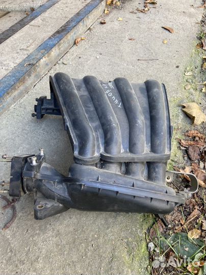 Выпускной коллектор ниссан тиида 2008 год