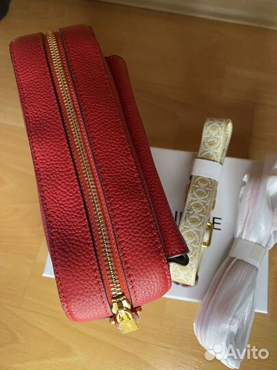 Сумка coccinelle новая cross body