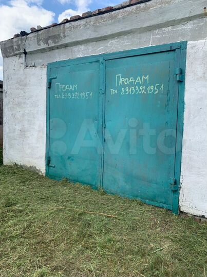 Гараж, > 30 м²