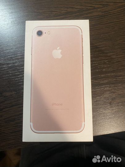 Коробка от Телефона iPhone 7
