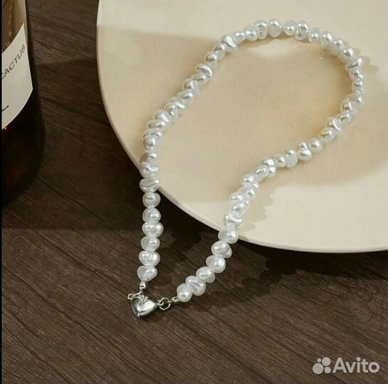 Чокер сердце с жемчугом на магните