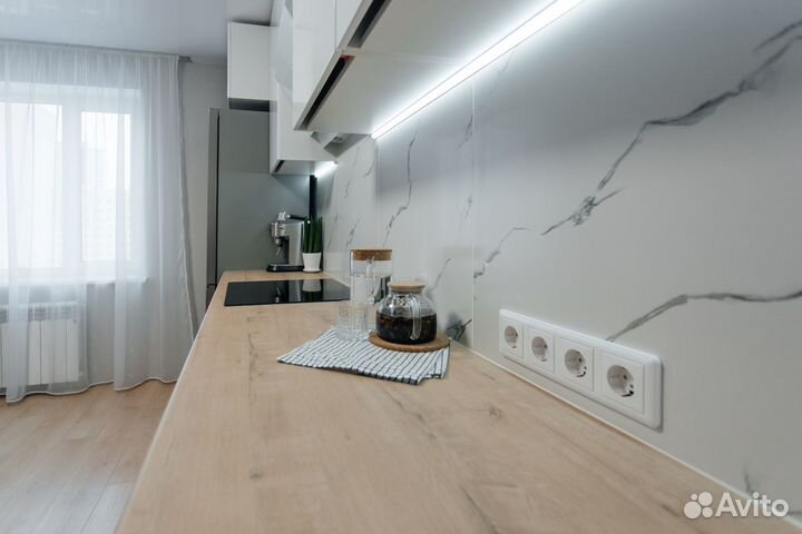 Угловая кухня «Сансет» + духовка в подарок