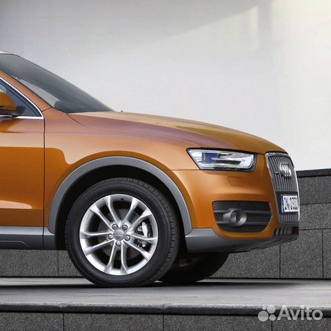 Крыло переднее правое в цвет Audi Q3 (2011) Ауди
