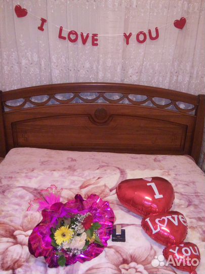 Спальный гарнитур из массива