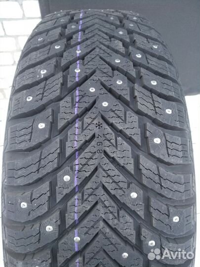 Nokian Tyres Hakkapeliitta 10p SUV 215/65 R16 102T
