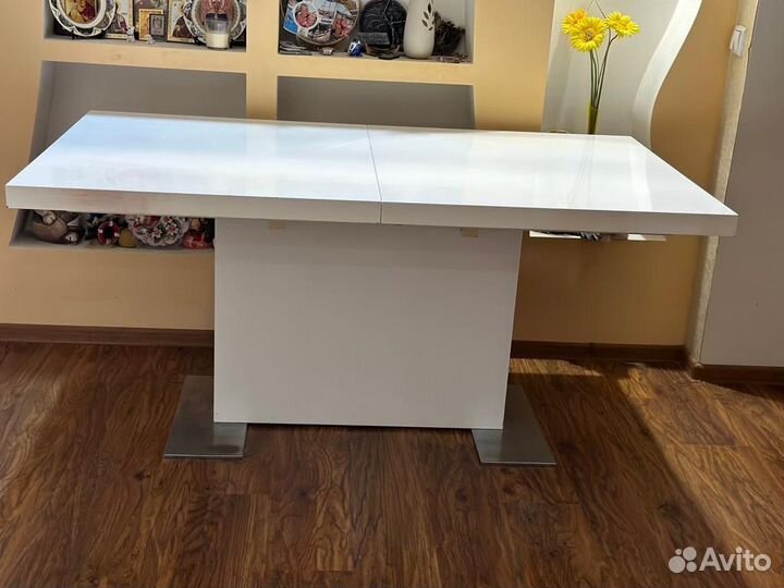 Кухонный стол