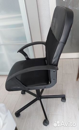 Рабочее кресло IKEA renberget