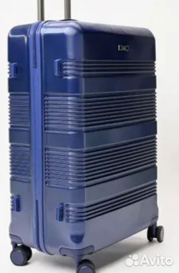 Чемодан поликарбонат