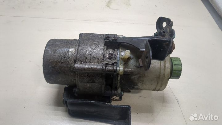Насос усилителя руля Volkswagen Polo