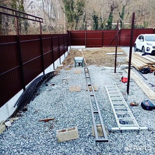 Забор металлоконструкции навесы