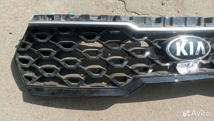 Решётка радиатора Kia Sorento 4