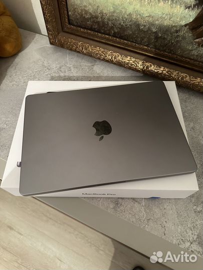 Ноутбук Apple MacBook Pro A2442, 14.2