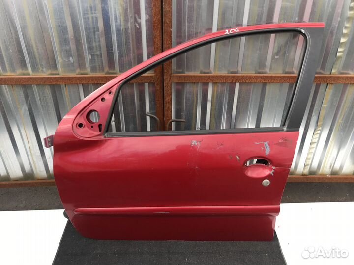 Дверь передняя левая Peugeot 206