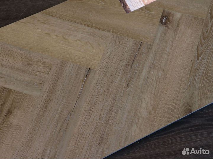 Кварцвиниловая плитка елка клеевая