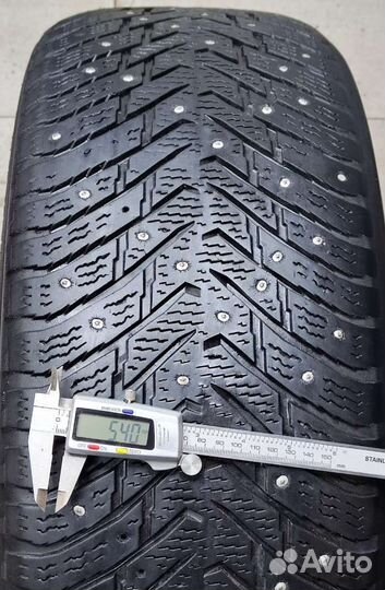 Nokian Tyres Hakkapeliitta 8 235/55 R17 103T