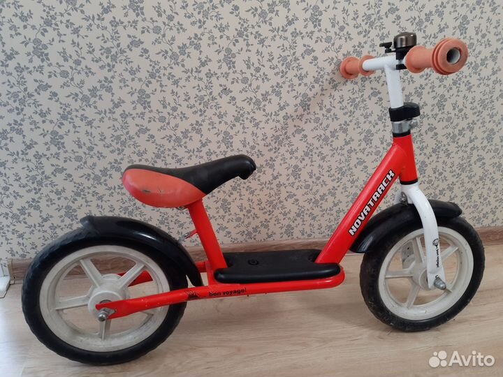 Беговел Novatrack