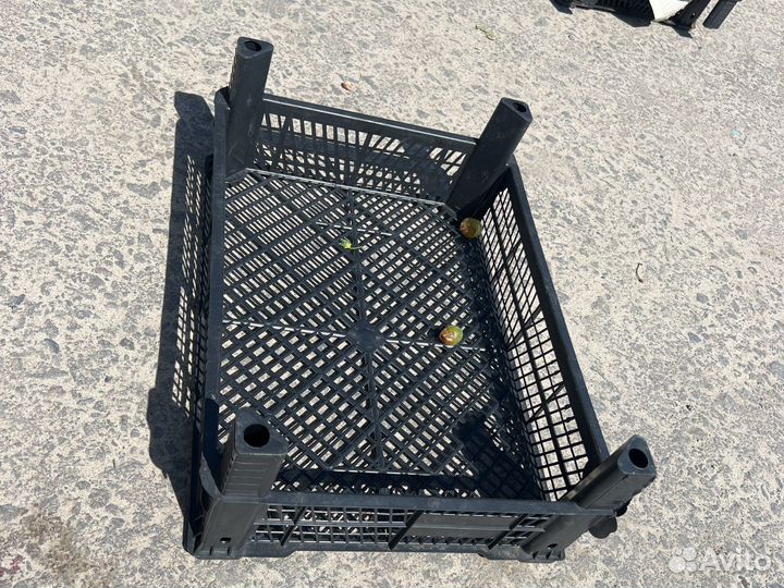 Пластмассовый Ящик